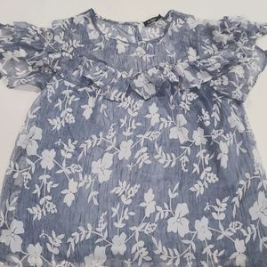 3 for $15 Oversized floral blouse